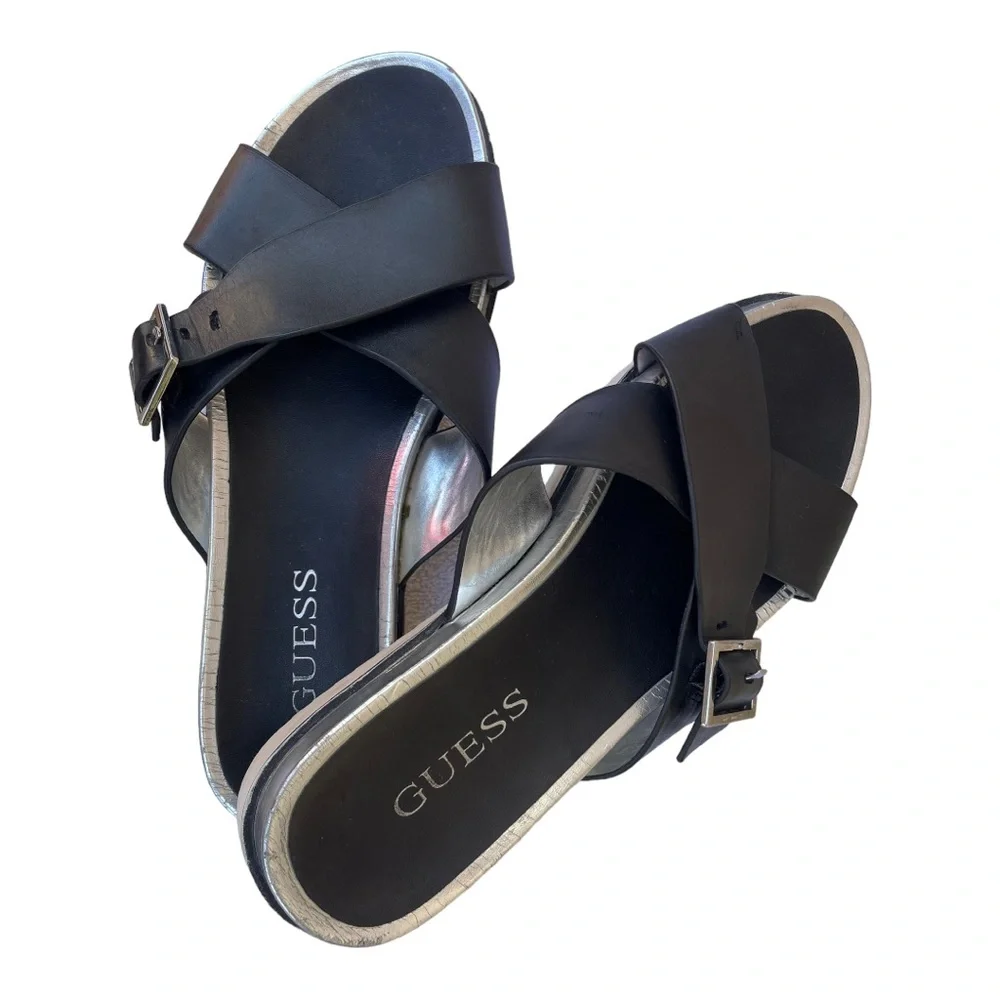 GUESS Women's Slip-on Deana Black, Sliver & White Leather Buckel Sandel Sz 9.5